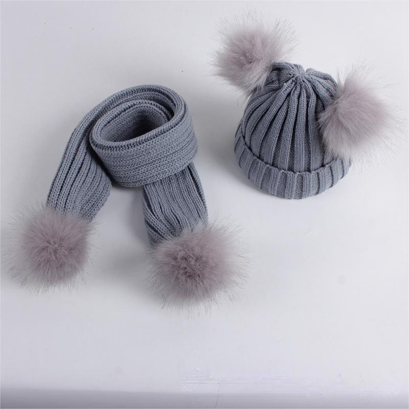 Knitted Pompoms Beanie™ | Schattige muts voor baby's tot volwassenen - Grijs-Kindermuts-en-sjaalset -  Neomoda