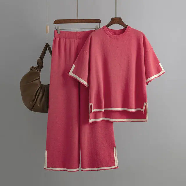 Mariana - Tweedelige Koreaanse outfits van licht, rekbaar en zacht materiaal - Roze-Rood -  Neomoda